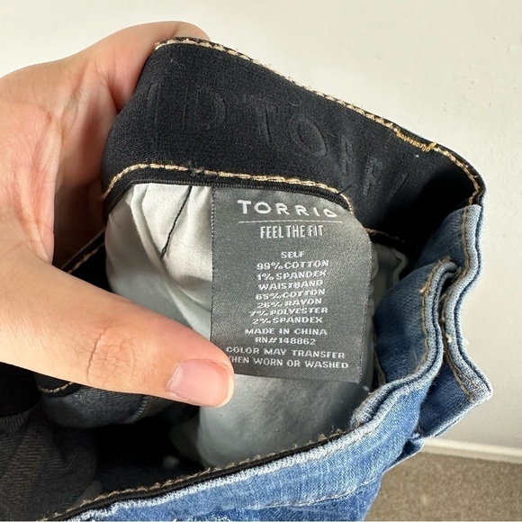 Torrid Medium Wash Distressed Skinny Jeans Size 20 Plus Size - Picture 4 of 5